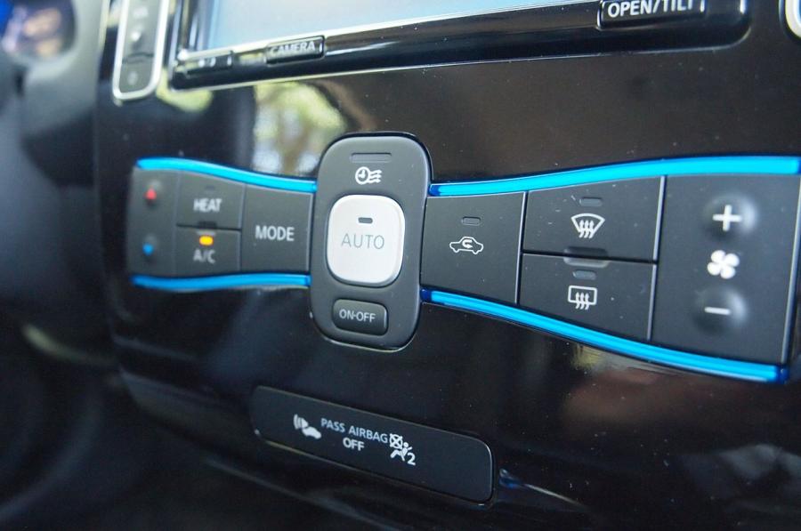  Nissan Leaf 2013 года  (фото 54 из 63)